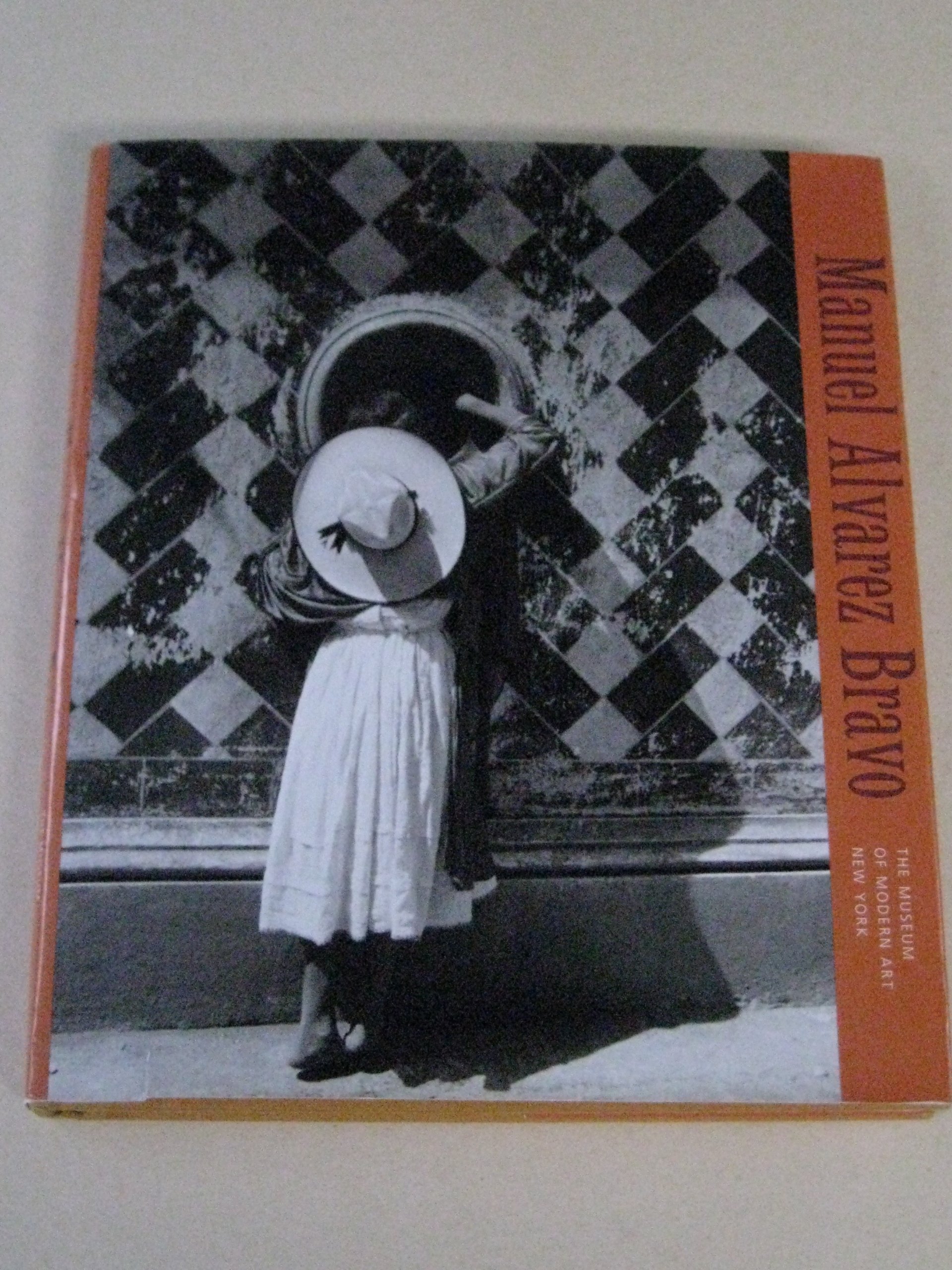 Amazon.co.jp: Manuel Alvarez Bravo: 本、バイオグラフィー、最新